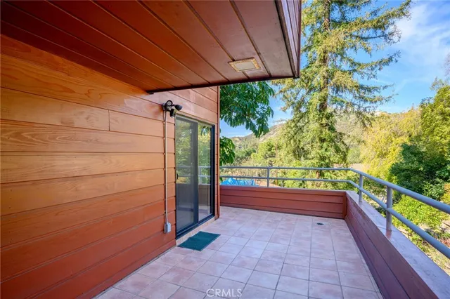 $1,998,000 | 3275 Buckingham Road, Glendale, CA 91206