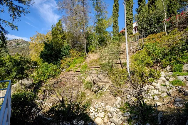 $1,998,000 | 3275 Buckingham Road, Glendale, CA 91206