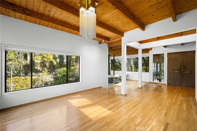 $1,998,000 | 3275 Buckingham Road, Glendale, CA 91206