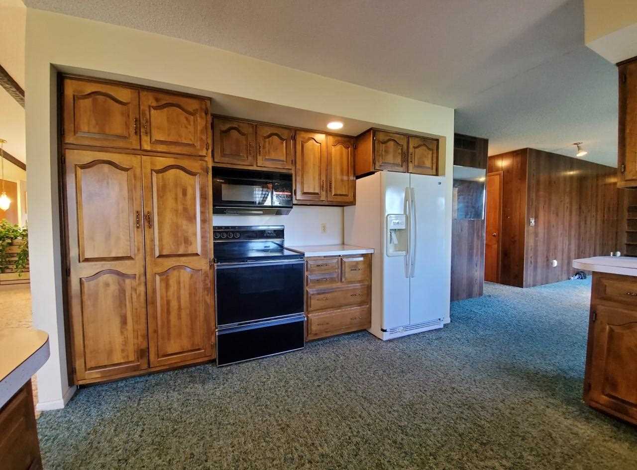 201 Surrey Road St. Louis, MI 48880 - Photo 10 of 33 1893518-9.JPG