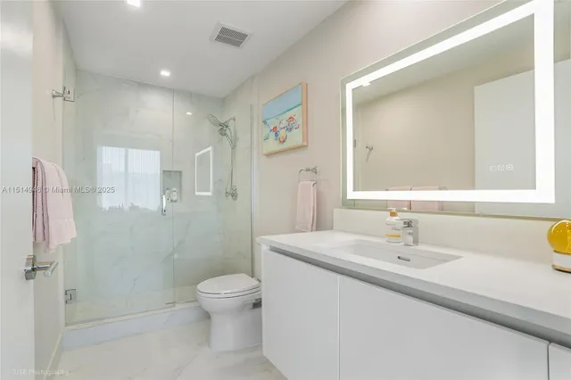 $8,000,000 | 730 North Ocean Boulevard, Unit 170117021703, Pompano Beach, FL 33062