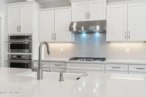 $749,000 | 3836 Mason Port Drive, Wilmington, NC 28409