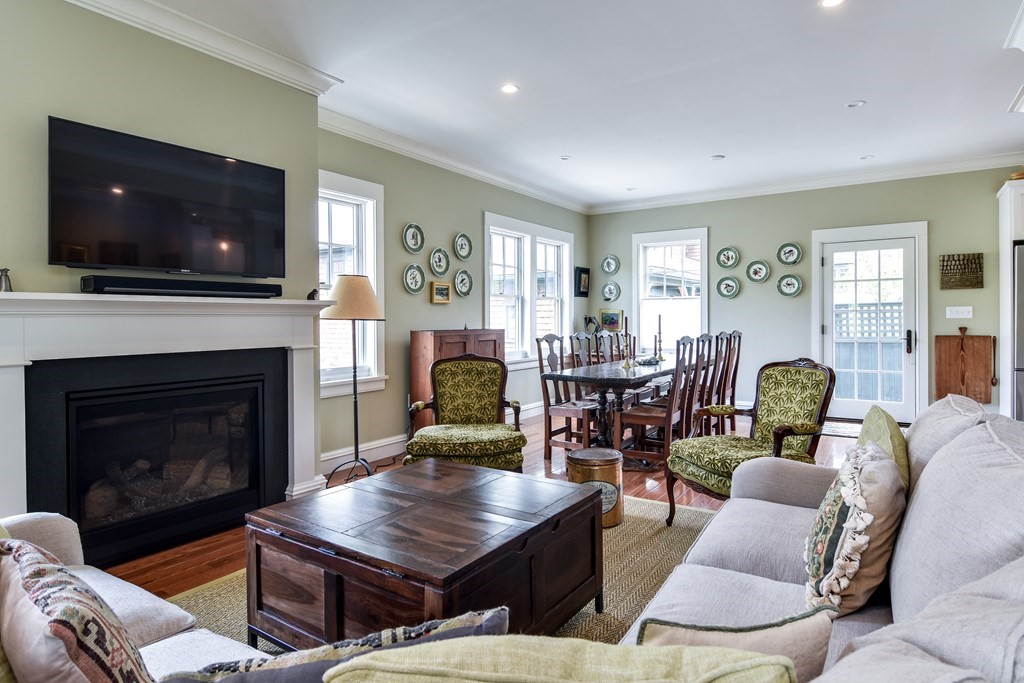 17 Abbey Road, Unit 17 Sherborn, MA 01770 - Photo 8 of 27 Gallery Image 8