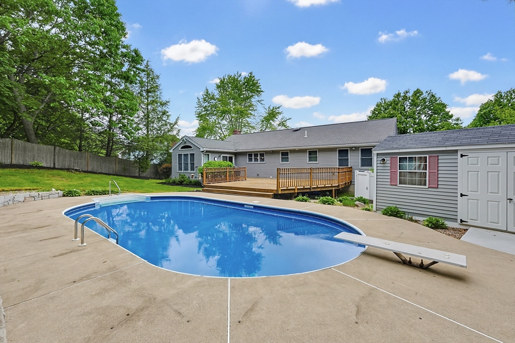 5 Otter Pond Road Lynnfield, MA 01940 - Photo 37 of 42