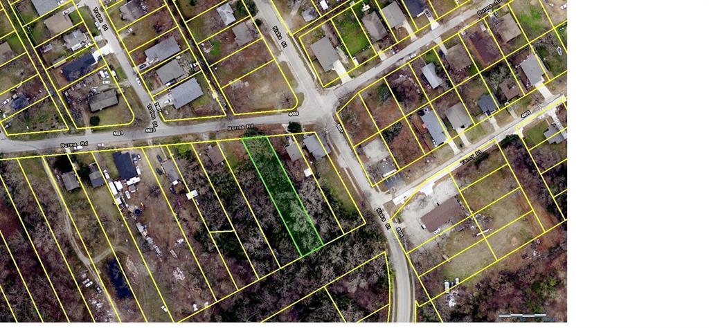 a view of an outdoor space