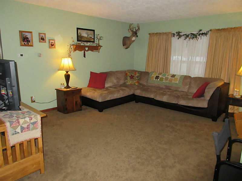 117 Marvin Road Leechburg, PA 15656 - Photo 2 of 15 Living Room.