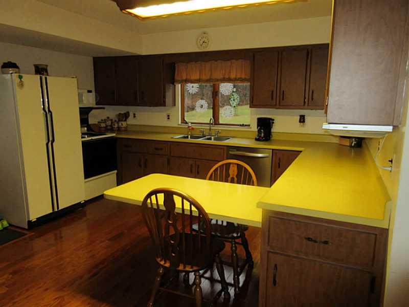 117 Marvin Road Leechburg, PA 15656 - Photo 6 of 15 Kitchen.