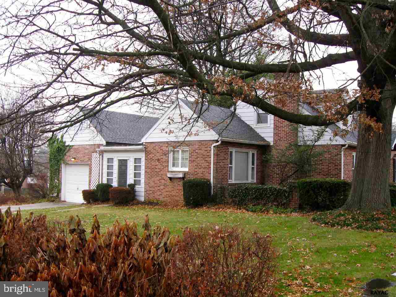 180 Edgewood Road York, PA 17402 - Photo 2 of 29 Gallery Image 2