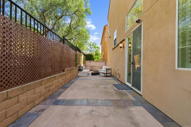 $1,050,000 | 2932 Villas Way, San Diego, CA 92108