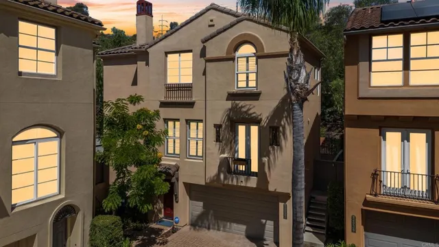 $1,050,000 | 2932 Villas Way, San Diego, CA 92108