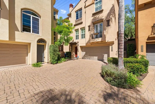 $1,050,000 | 2932 Villas Way, San Diego, CA 92108