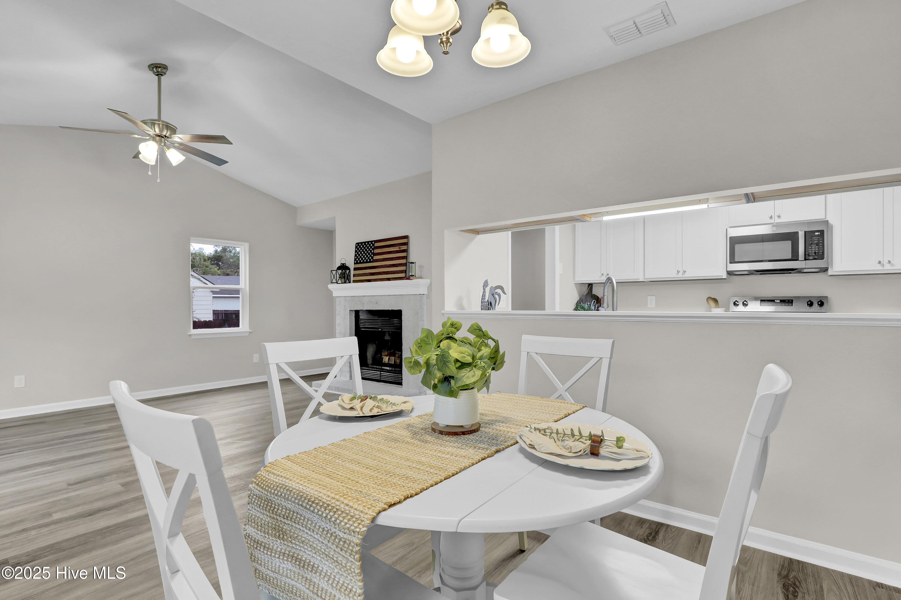 538 Shadowridge Road Jacksonville, NC 28546 - Photo 9 of 28 8