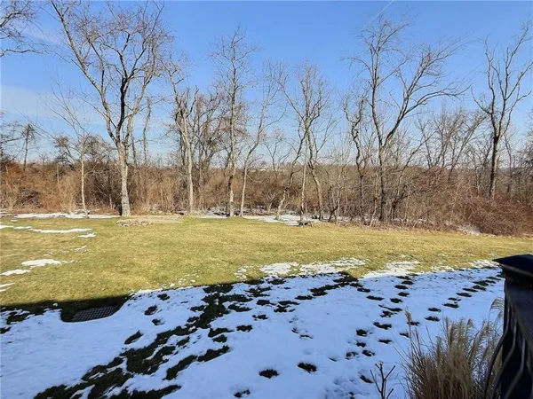 $2,650 | 282 Maple Ridge Drive, Canonsburg, PA 15317