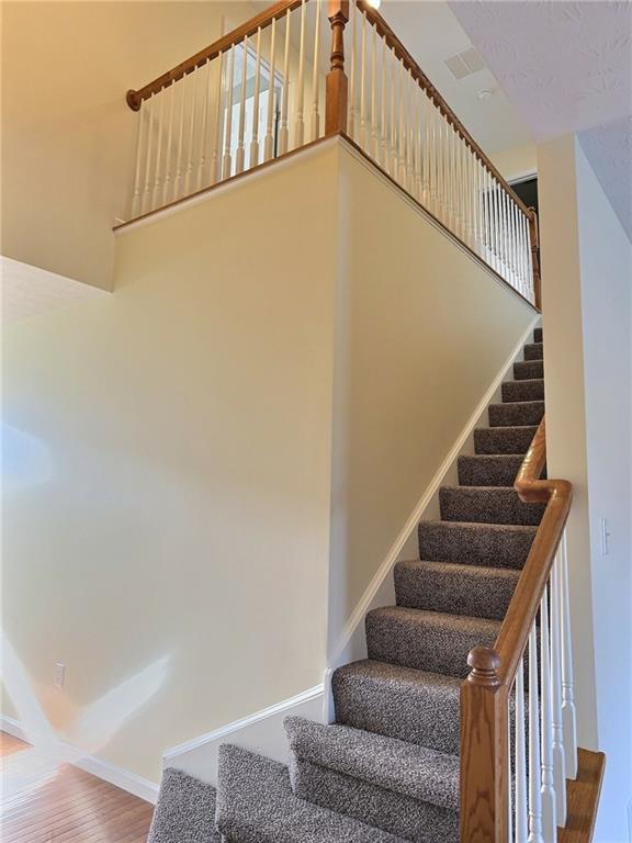 282 Maple Ridge Drive Canonsburg, PA 15317 - Photo 4 of 28