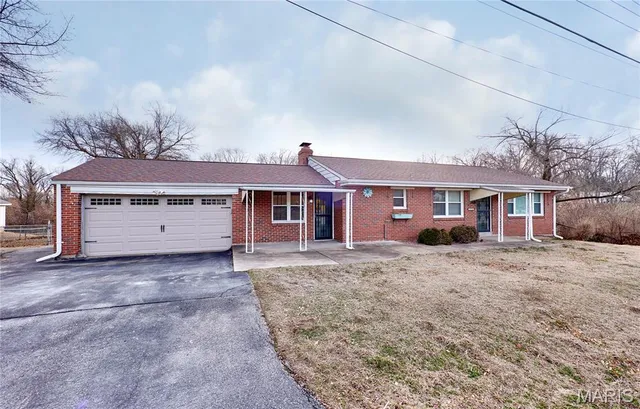 $219,900 | 12336 Lusher Road, St. Louis, MO 63138