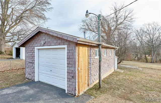 $219,900 | 12336 Lusher Road, St. Louis, MO 63138