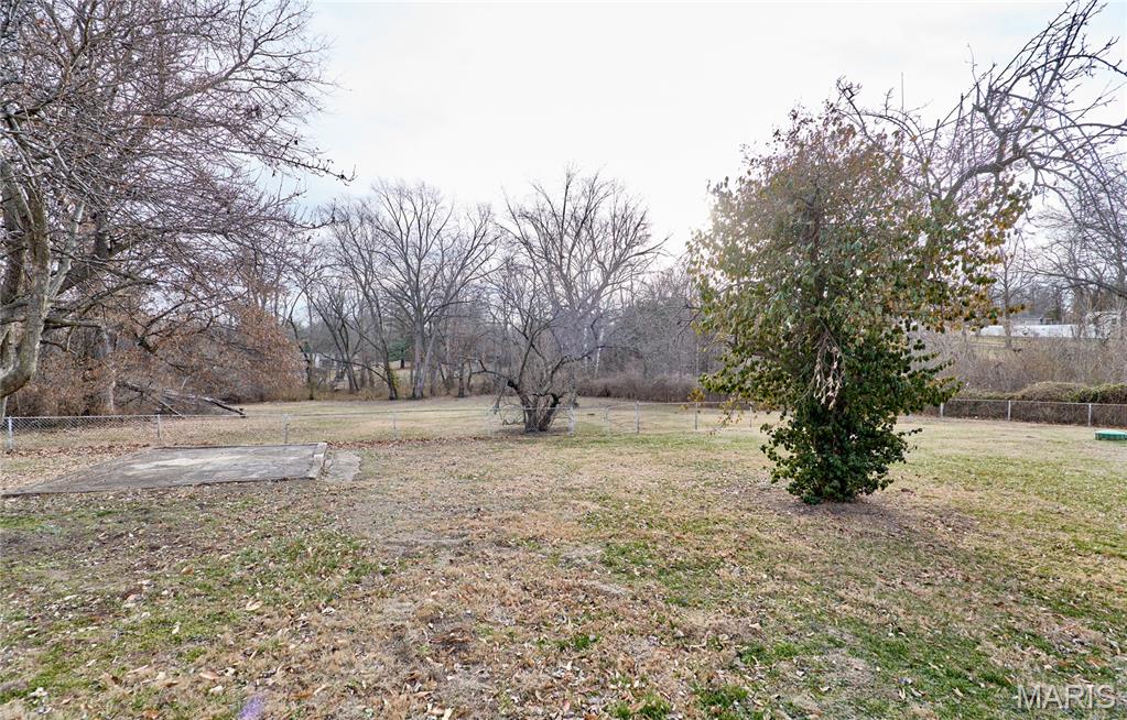 12336 Lusher Road St. Louis, MO 63138 - Photo 37 of 38