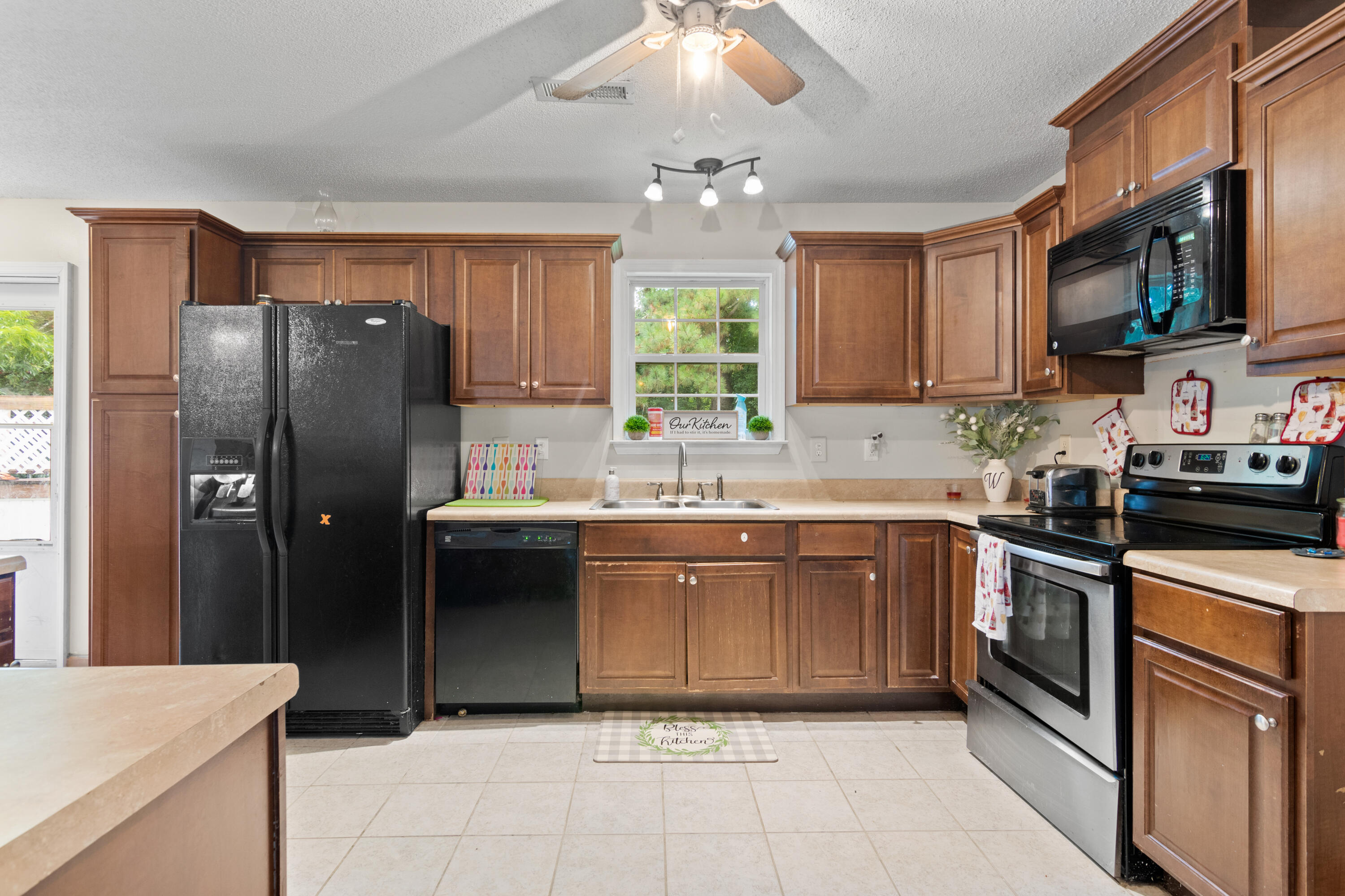 705 Mountain Pine Road Moncks Corner, SC 29461 - Photo 2 of 25 mountpine24