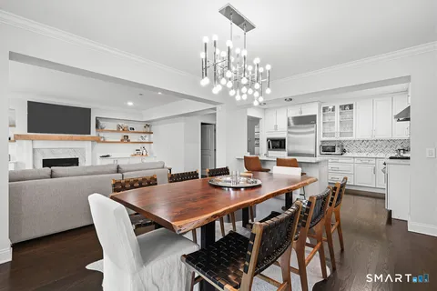 $675,000 | 16 Hayestown Road, Unit A101, Danbury, CT 06811