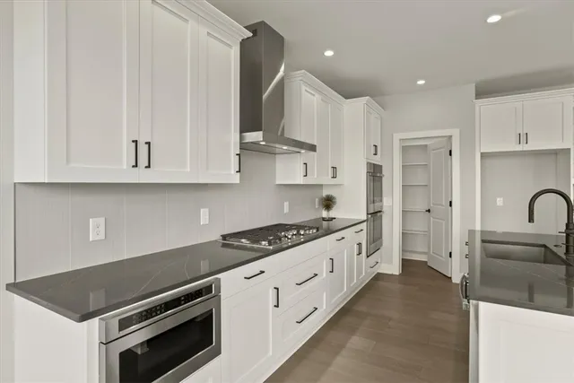 $865,000 | 22 Bridleridge Farms, Pittsford, NY 14534