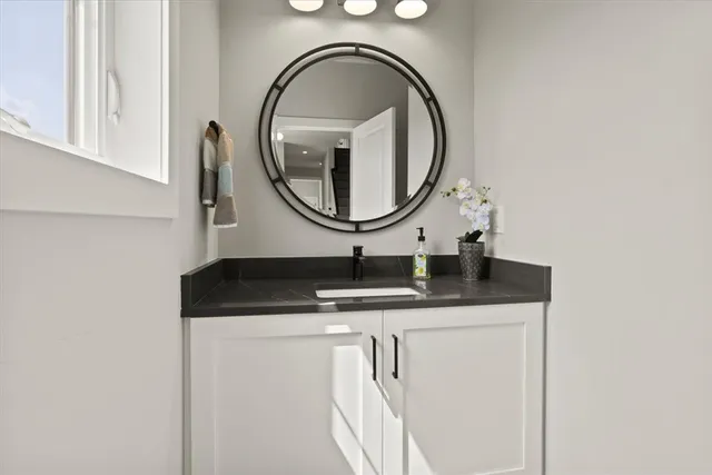 $865,000 | 22 Bridleridge Farms, Pittsford, NY 14534