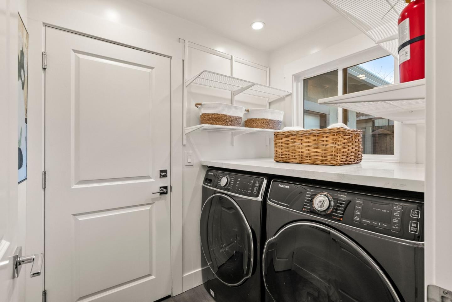625 Kingsley Avenue Palo Alto, CA 94301 - Photo 20 of 24 a view of washer and dryer