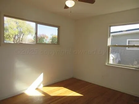 a view of empty room with window