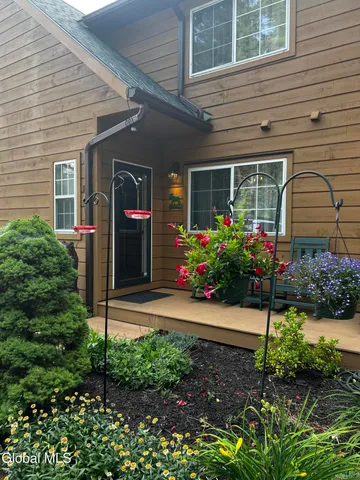 $360,000 | 24 Balsam Crest Path, Unit B, Warrensburg, NY 12817