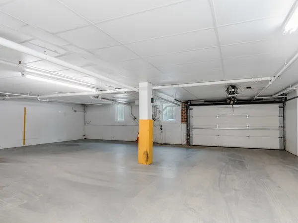 a view of a garage