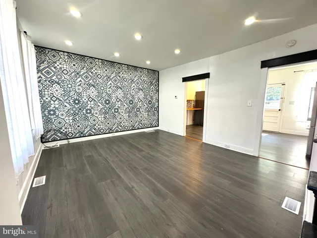 $1,750 | 20 East Frederick Street, Lancaster, PA 17602