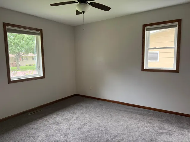 $219,900 | 508 4th Street Northwest, New Richland, MN 56072