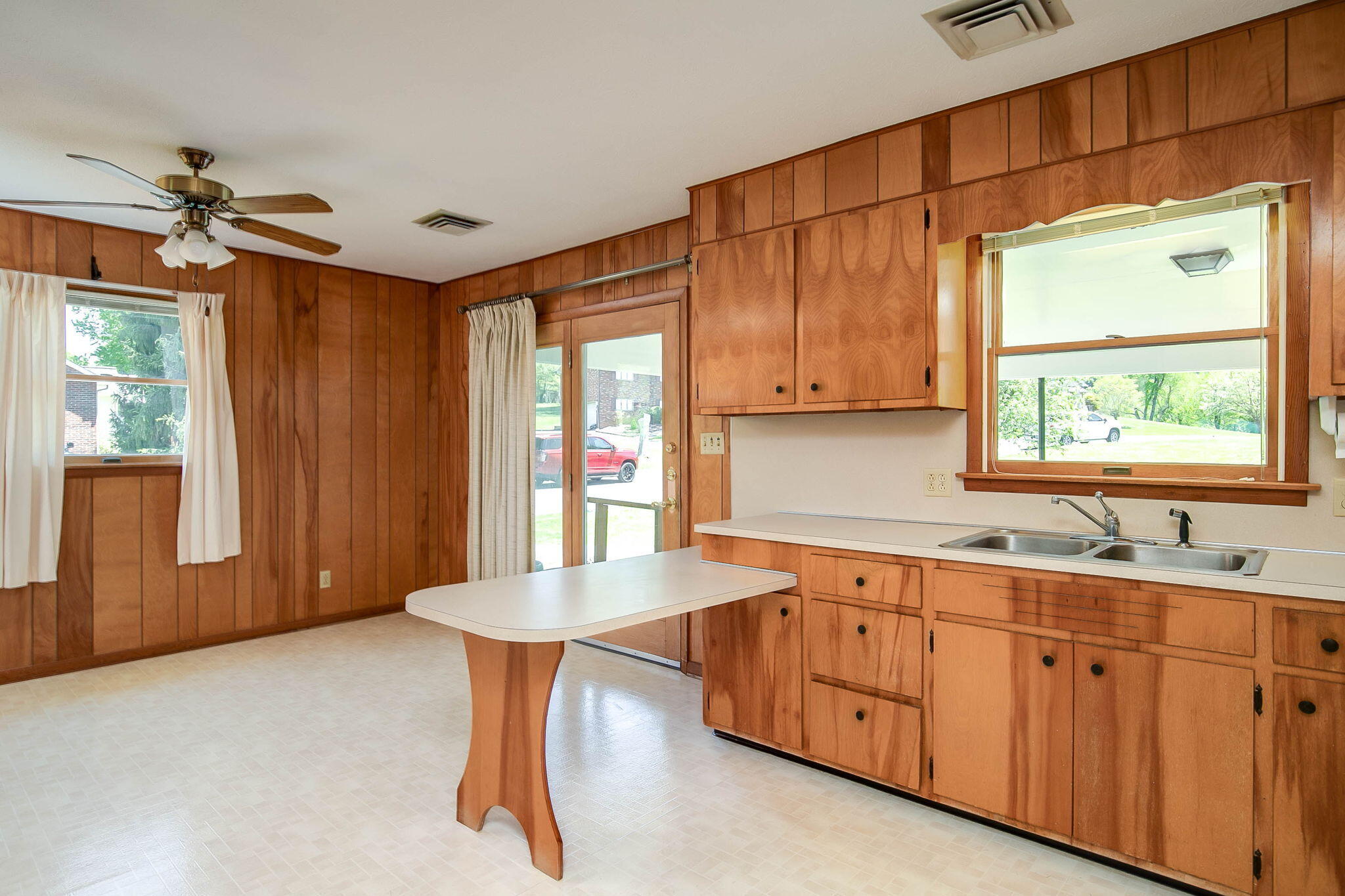 516 Kilkenny Road Kingsport, TN 37664 - Photo 13 of 26 14-web-or-mls-Kilkenny Rd-14