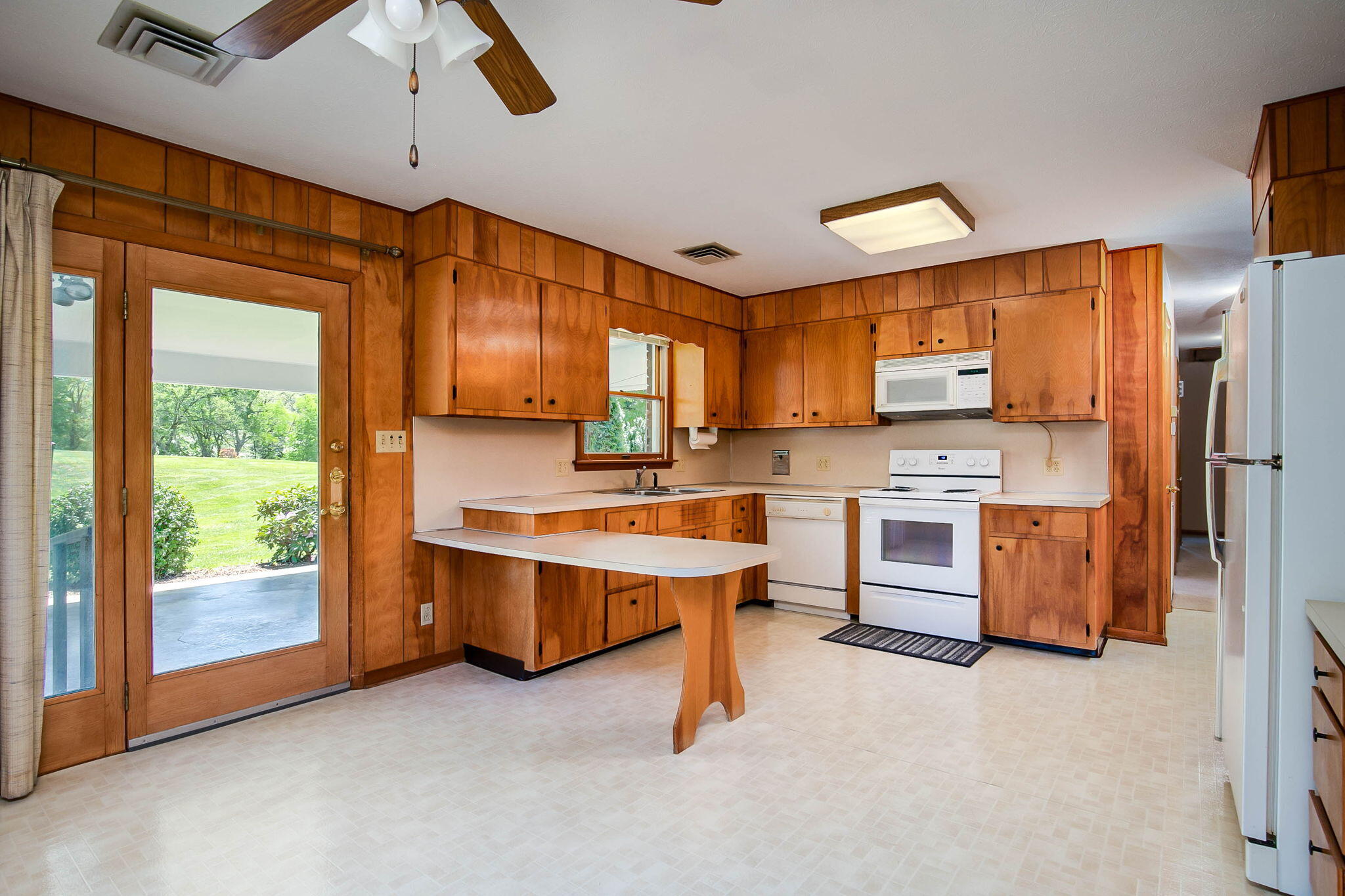 516 Kilkenny Road Kingsport, TN 37664 - Photo 10 of 26 11-web-or-mls-Kilkenny Rd-11