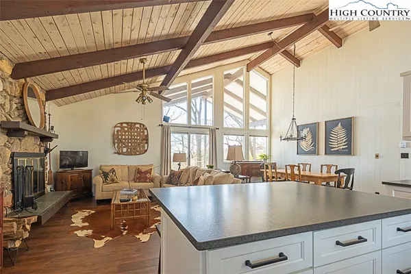 $479,000 | 89 Rabbit Run, Glade Valley, NC 28627