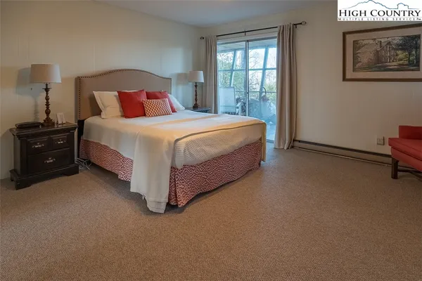 $479,000 | 89 Rabbit Run, Glade Valley, NC 28627