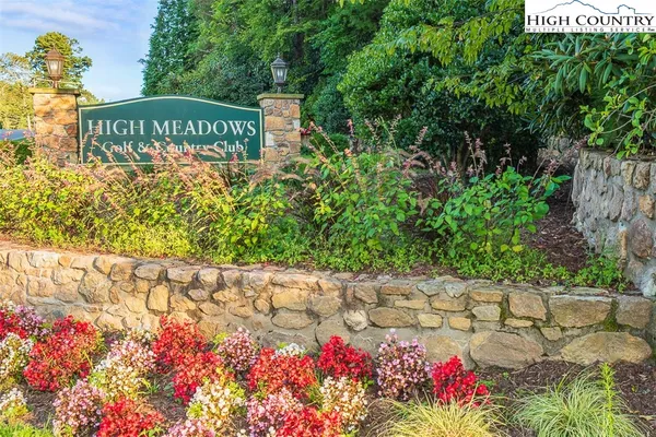 $479,000 | 89 Rabbit Run, Glade Valley, NC 28627