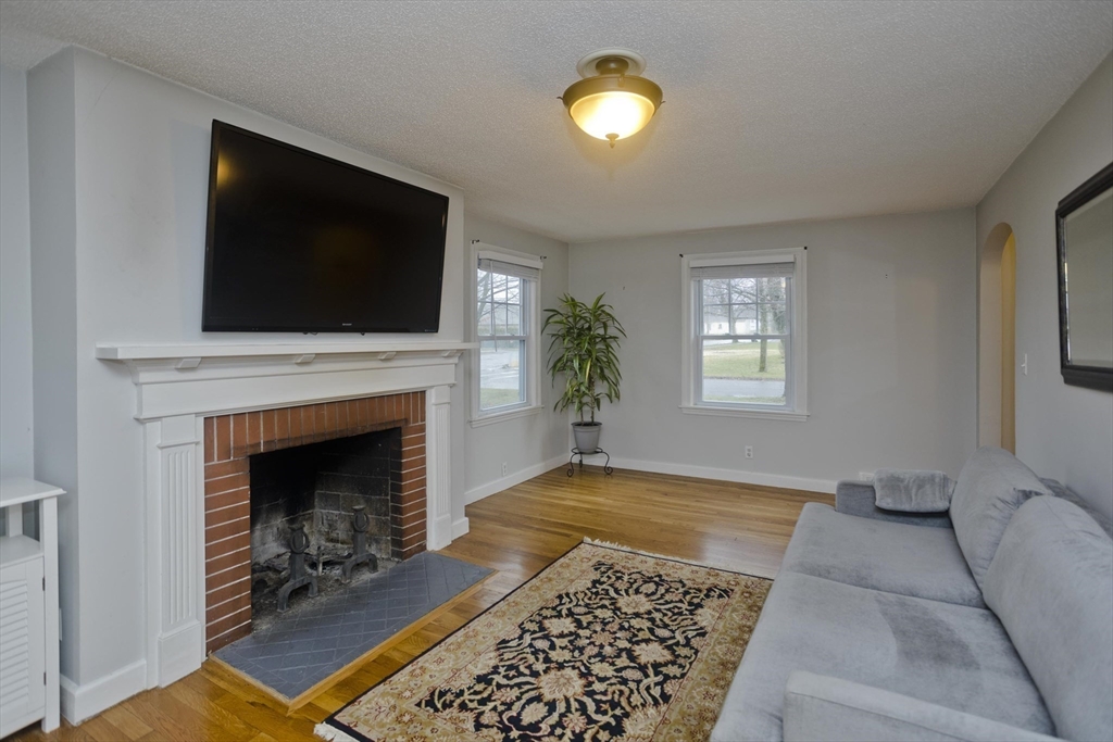 6 Venture Drive Springfield, MA 01119 - Photo 20 of 40 Gallery Image 20