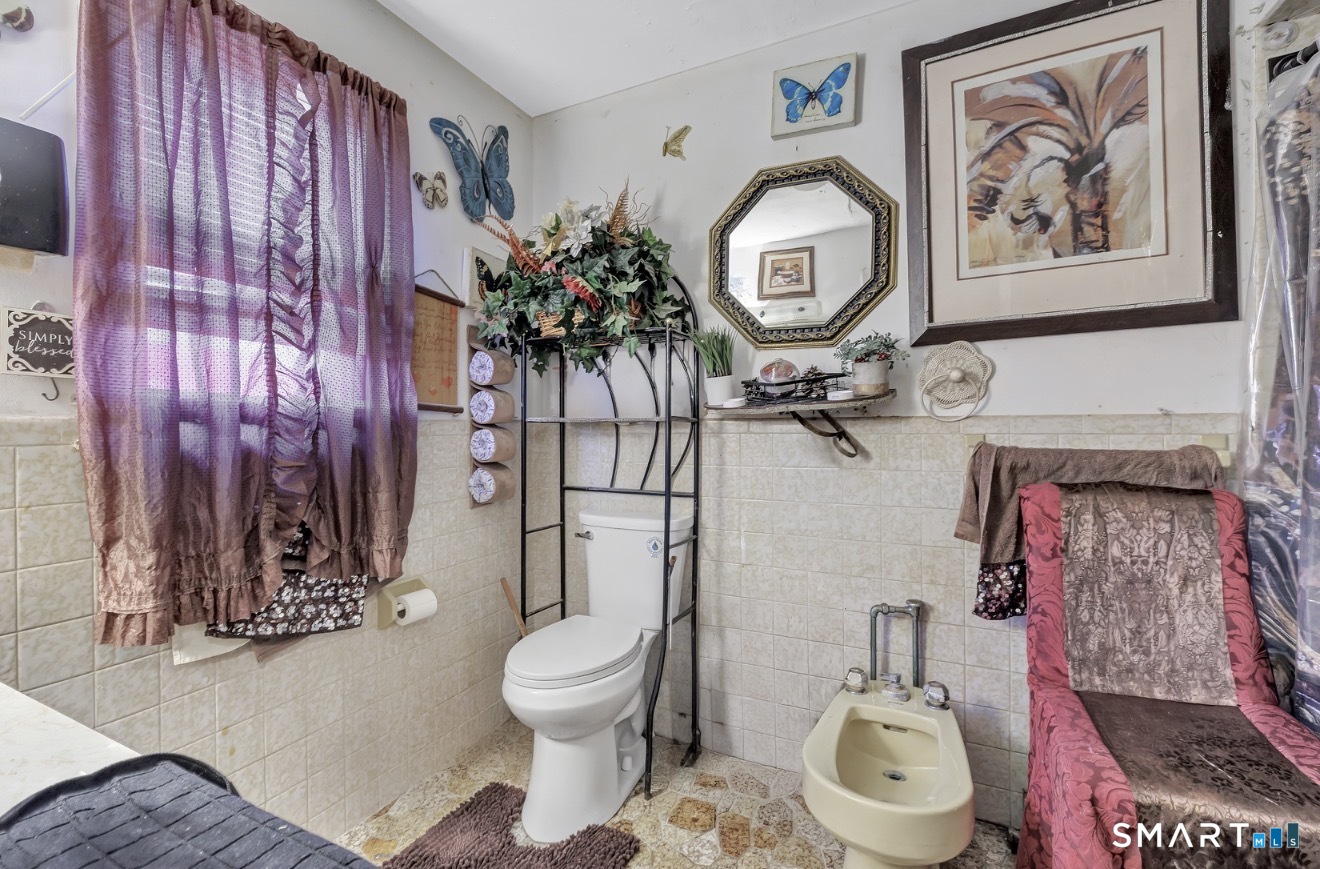 75 Fleet Street Bridgeport, CT 06606 - Photo 11 of 19