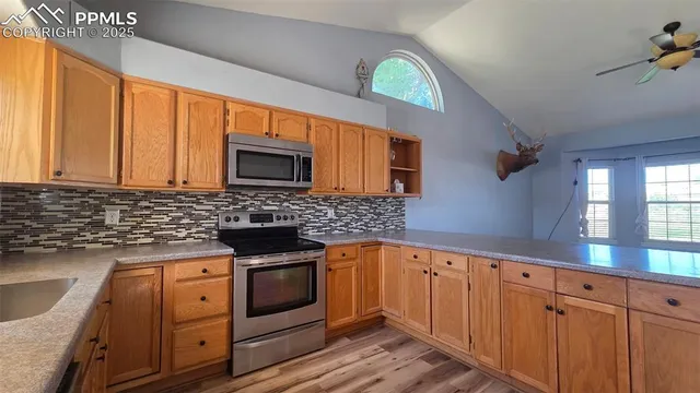 $359,900 | 110 West Blakeland Drive, Pueblo, CO 81007