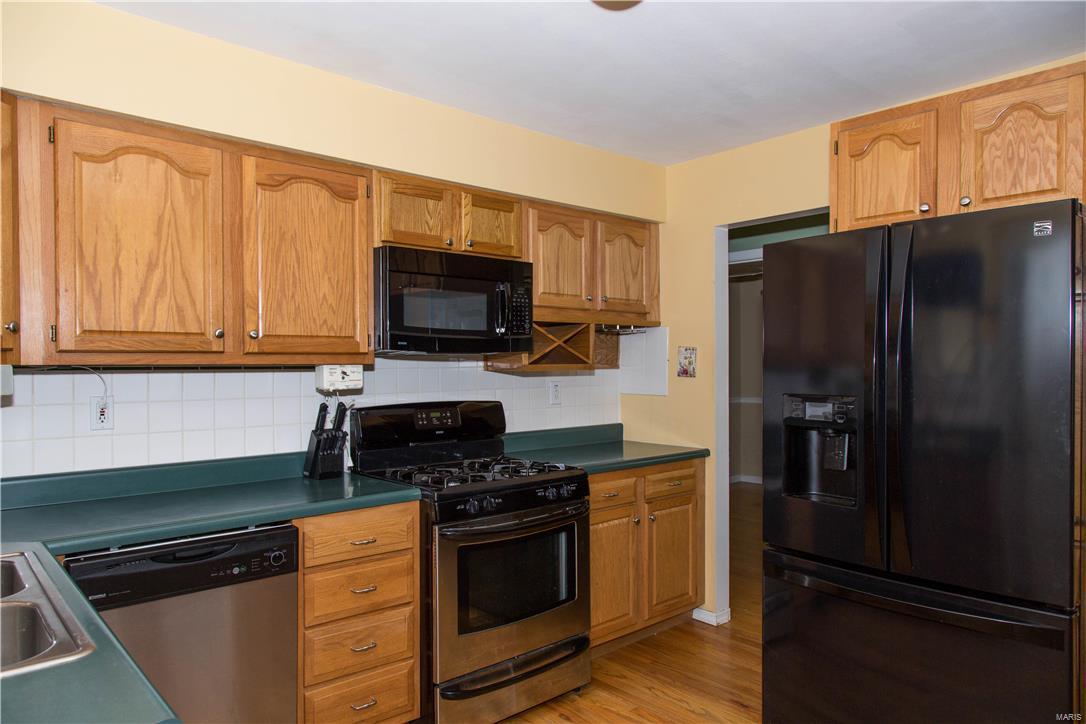 201 Lindy Boulevard Ballwin, MO 63021 - Photo 11 of 31 Gallery Image 11