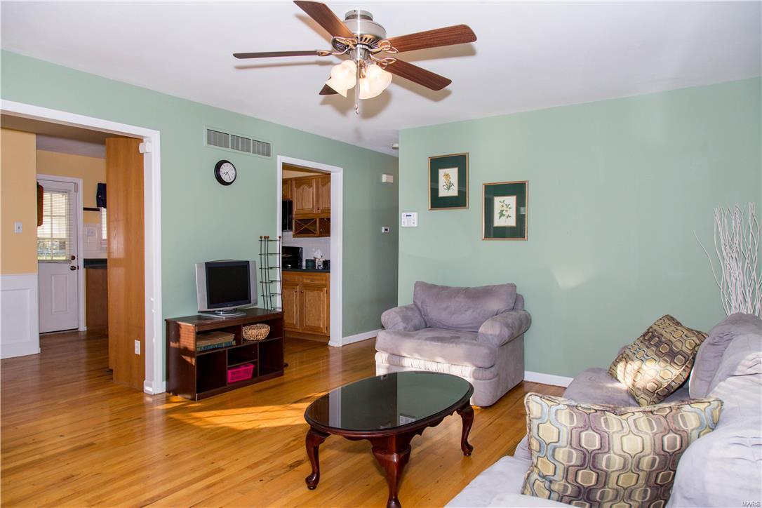 201 Lindy Boulevard Ballwin, MO 63021 - Photo 5 of 31 Gallery Image 5