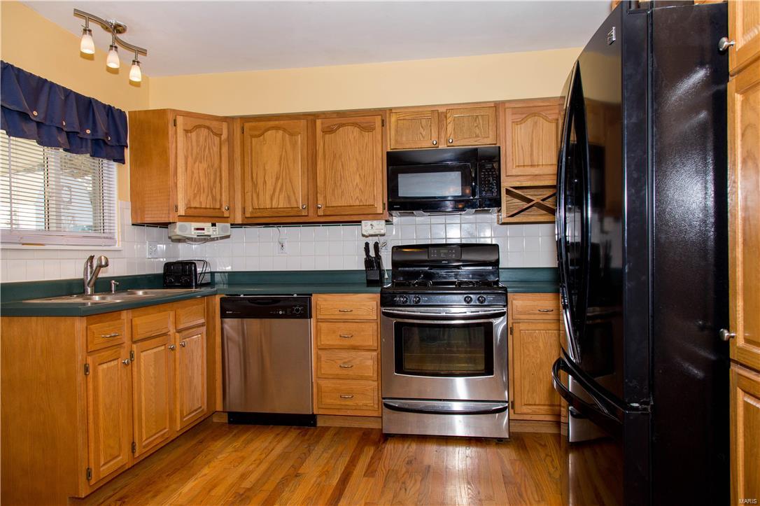201 Lindy Boulevard Ballwin, MO 63021 - Photo 10 of 31 Gallery Image 10