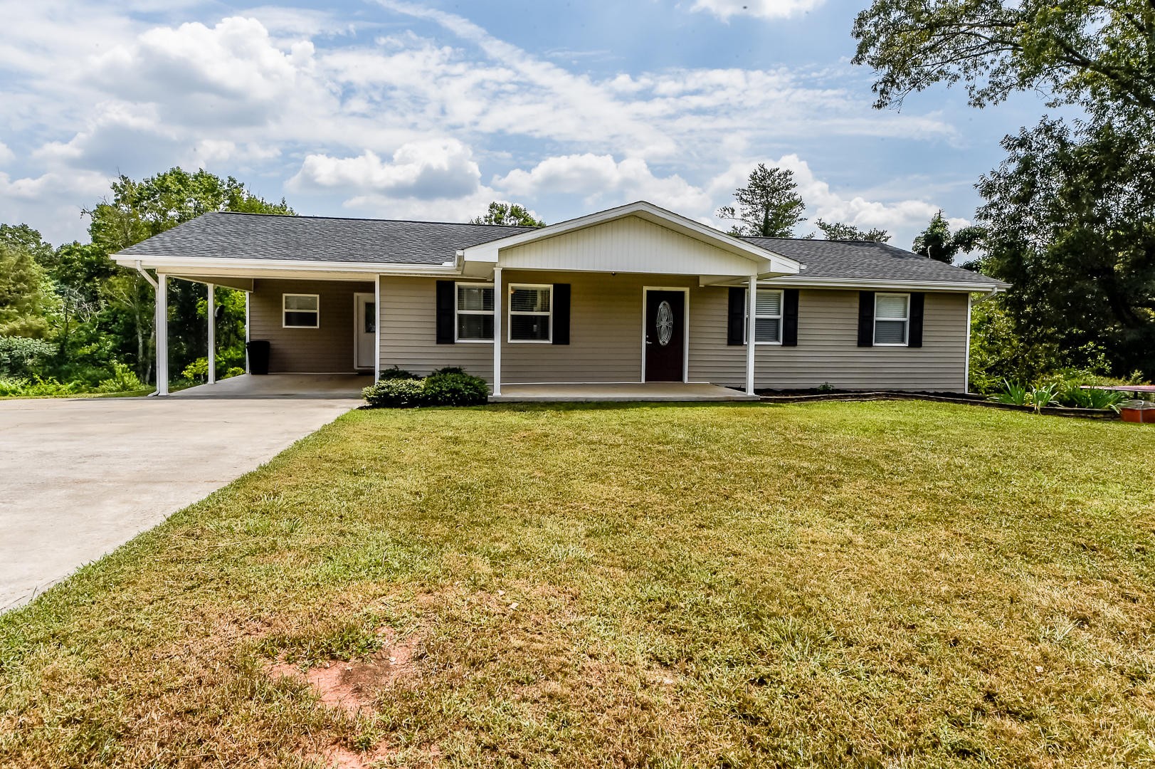 2485 Topside Road Louisville, TN 37777 - Photo 1 of 30 Gallery Image 1
