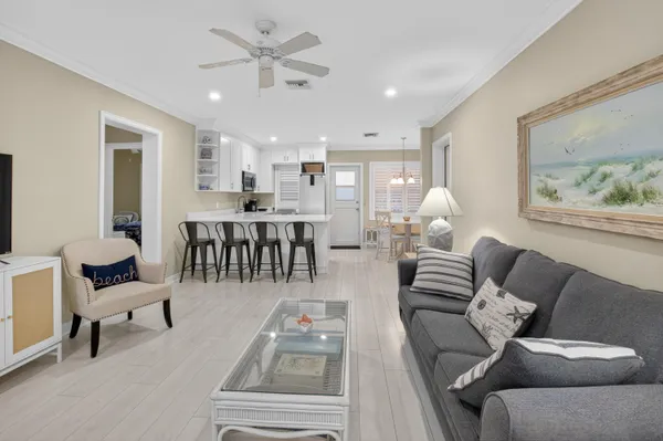 $11,000 | 817 North Ocean Boulevard, Unit 17, Delray Beach, FL 33483