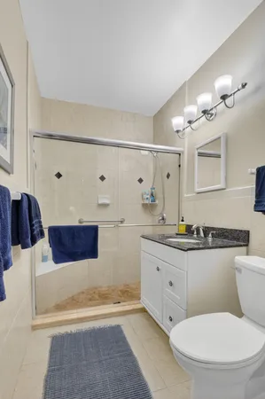 $11,000 | 817 North Ocean Boulevard, Unit 17, Delray Beach, FL 33483