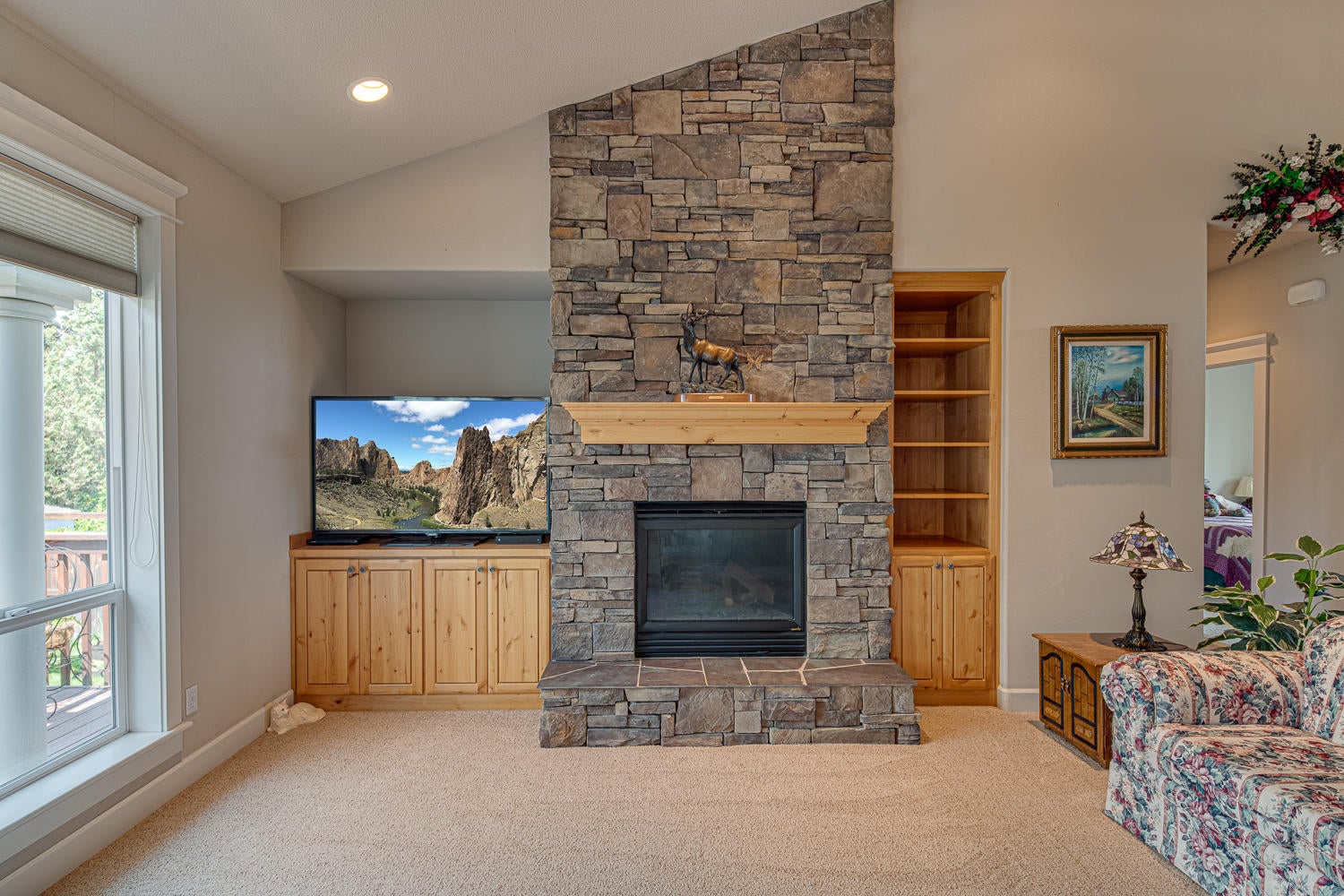 3956 Southwest Timber Avenue Redmond, OR 97756 - Photo 14 of 54 3956-082-Edit