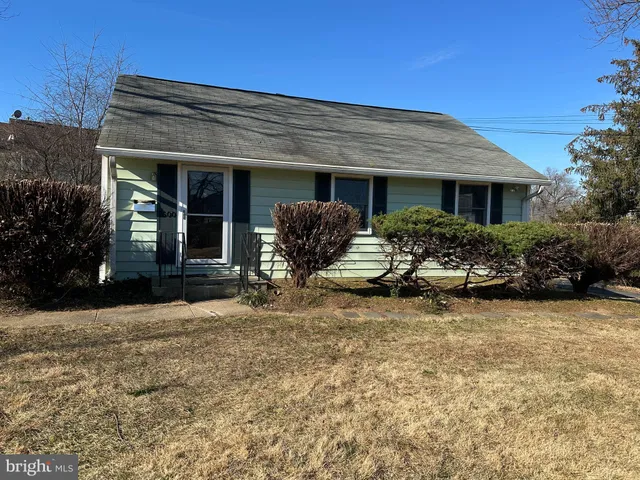 $3,200 | 7600 Lisle Avenue, Falls Church, VA 22043