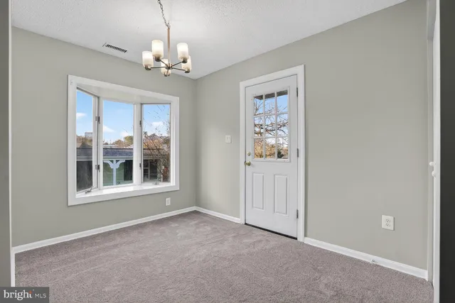 $3,200 | 7600 Lisle Avenue, Falls Church, VA 22043