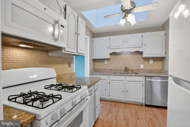 $3,200 | 7600 Lisle Avenue, Falls Church, VA 22043