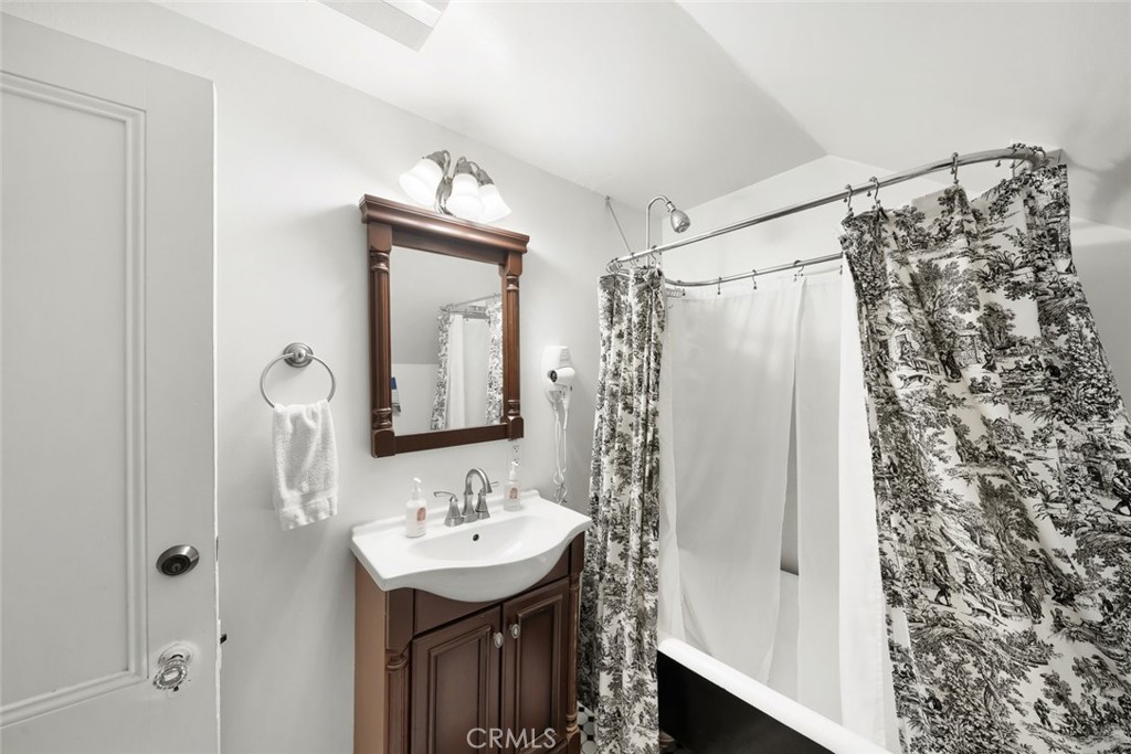 2476 Main Street Cambria, CA 93428 - Photo 33 of 75